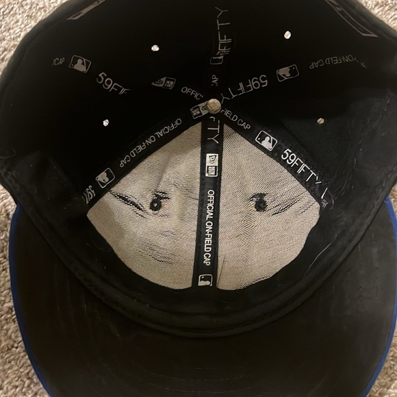 NY Mats 7-1/4 two tone used - Picture 6 of 6